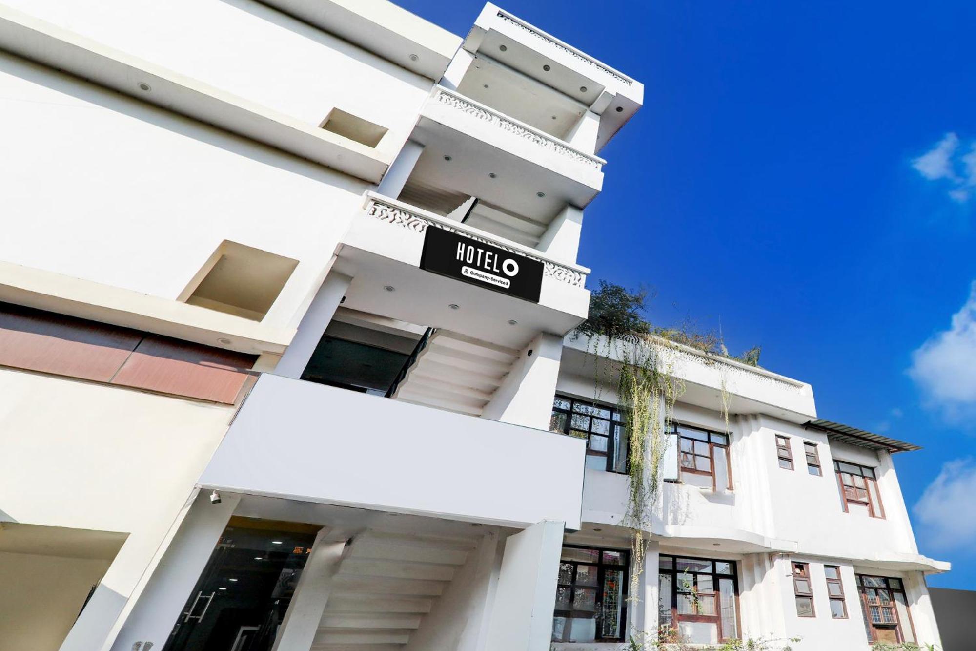 Super Hotel O Insaf Nagar Munshipuliya Formerly Vibrant Chinhat Exterior foto