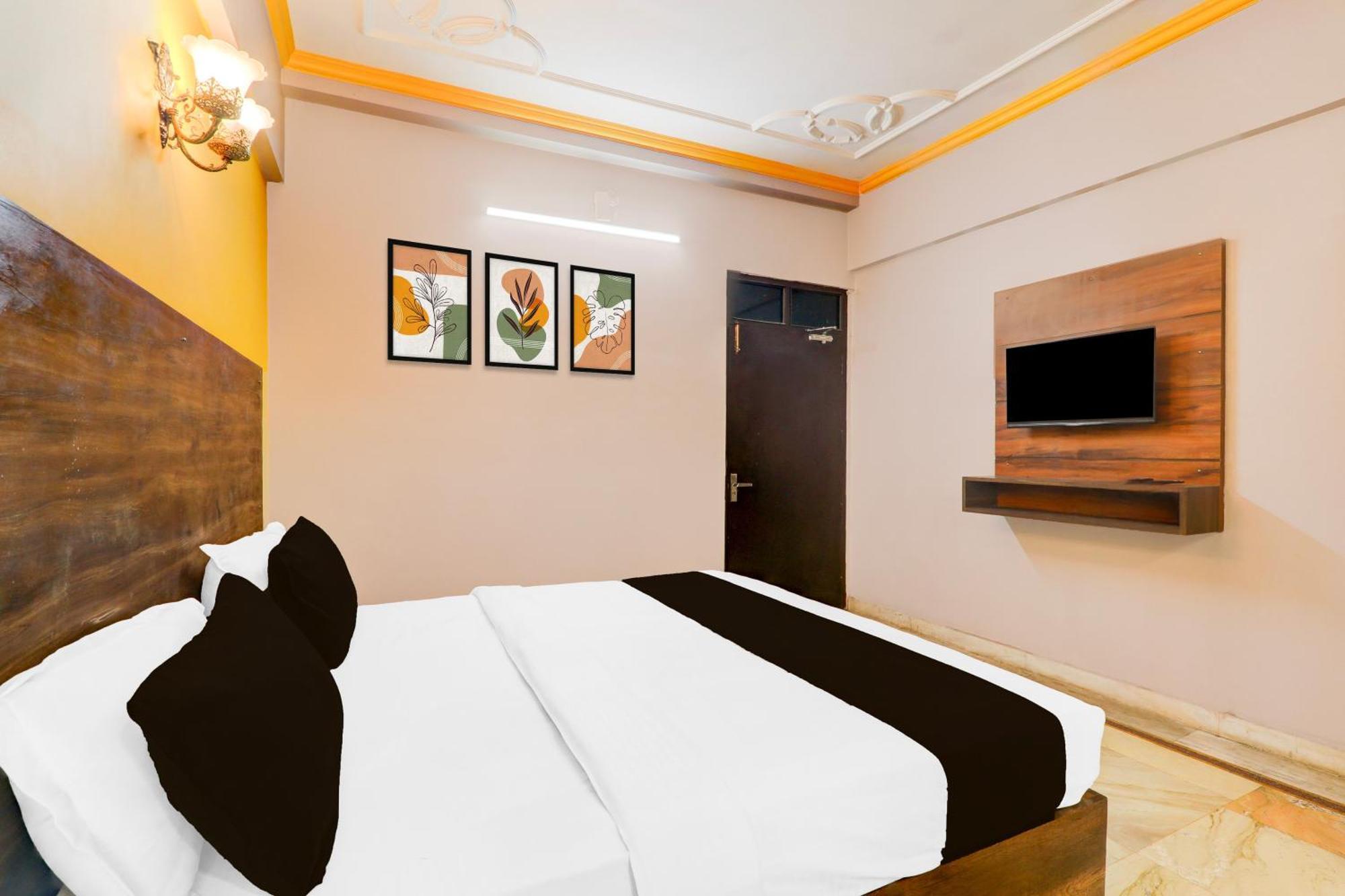 Super Hotel O Insaf Nagar Munshipuliya Formerly Vibrant Chinhat Exterior foto